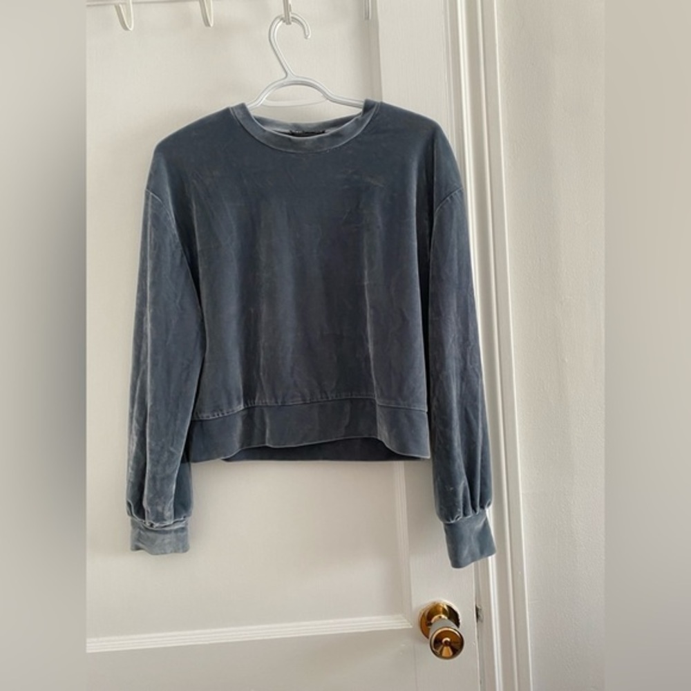 Zara size small